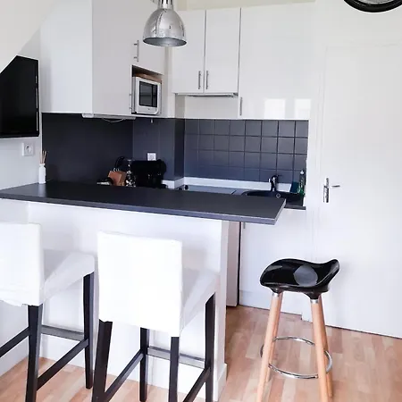 Duplex Lumineux Avec Bureau Separe Dans Le Centre